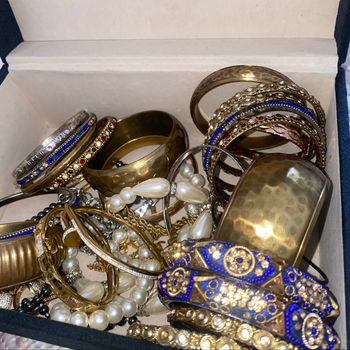 Lot bijoux /bracelets vintage