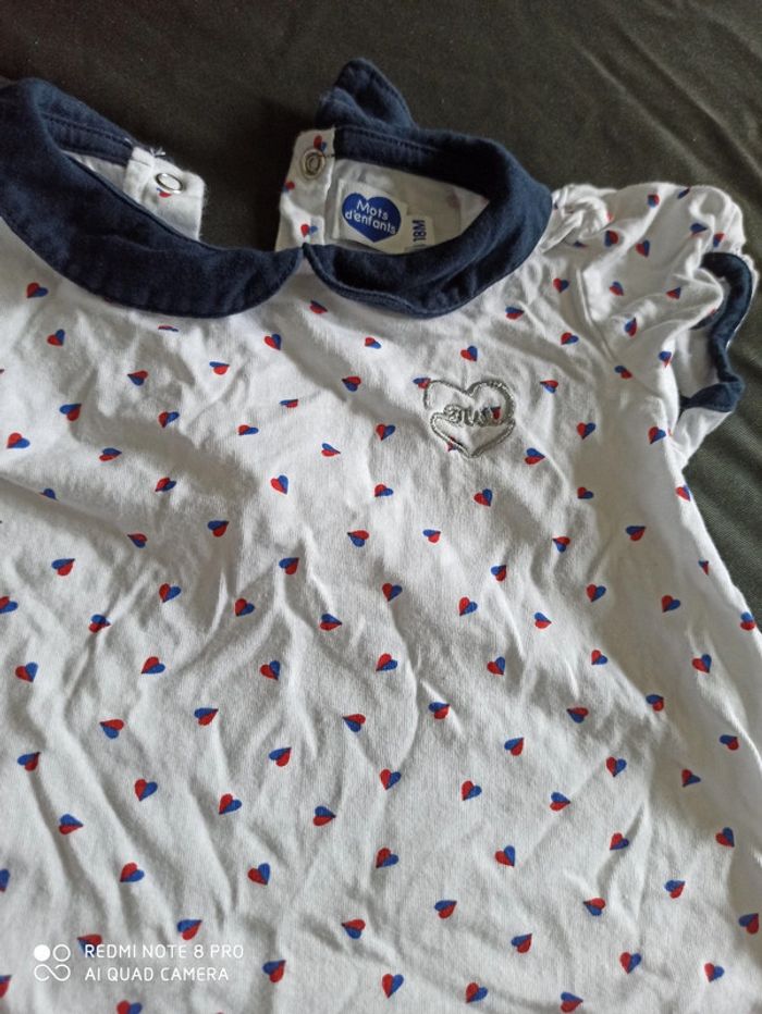 Tee-shirt blanc et petits coeurs - photo numéro 2