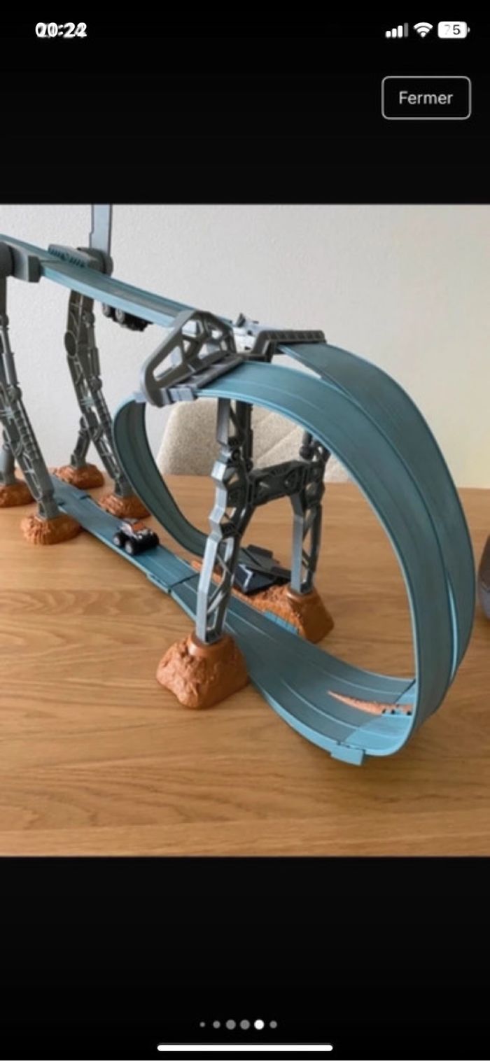 HOT WHEELS circuit vintage + 2 voitures aimantées - photo numéro 2