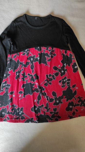 Robe tunique noire et rouge