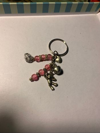 Porte clé nounours  grelot coeur