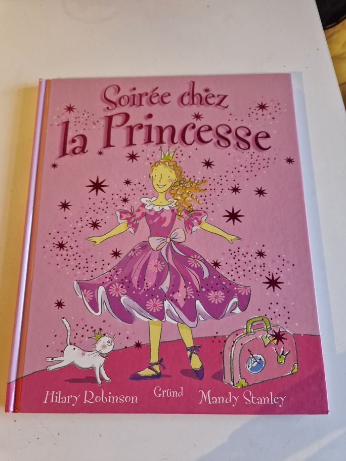 Livre " soirée chez la princesse " - photo numéro 5