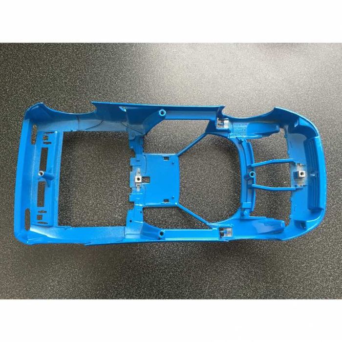 Carcasse coque burago pièce détachée bugatti EB110 1991 1/18 1/18e - photo numéro 3