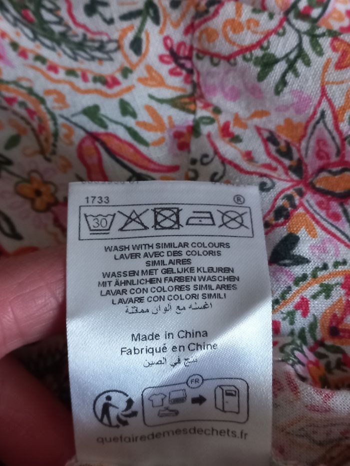 Superbe blouse à motifs - photo numéro 5