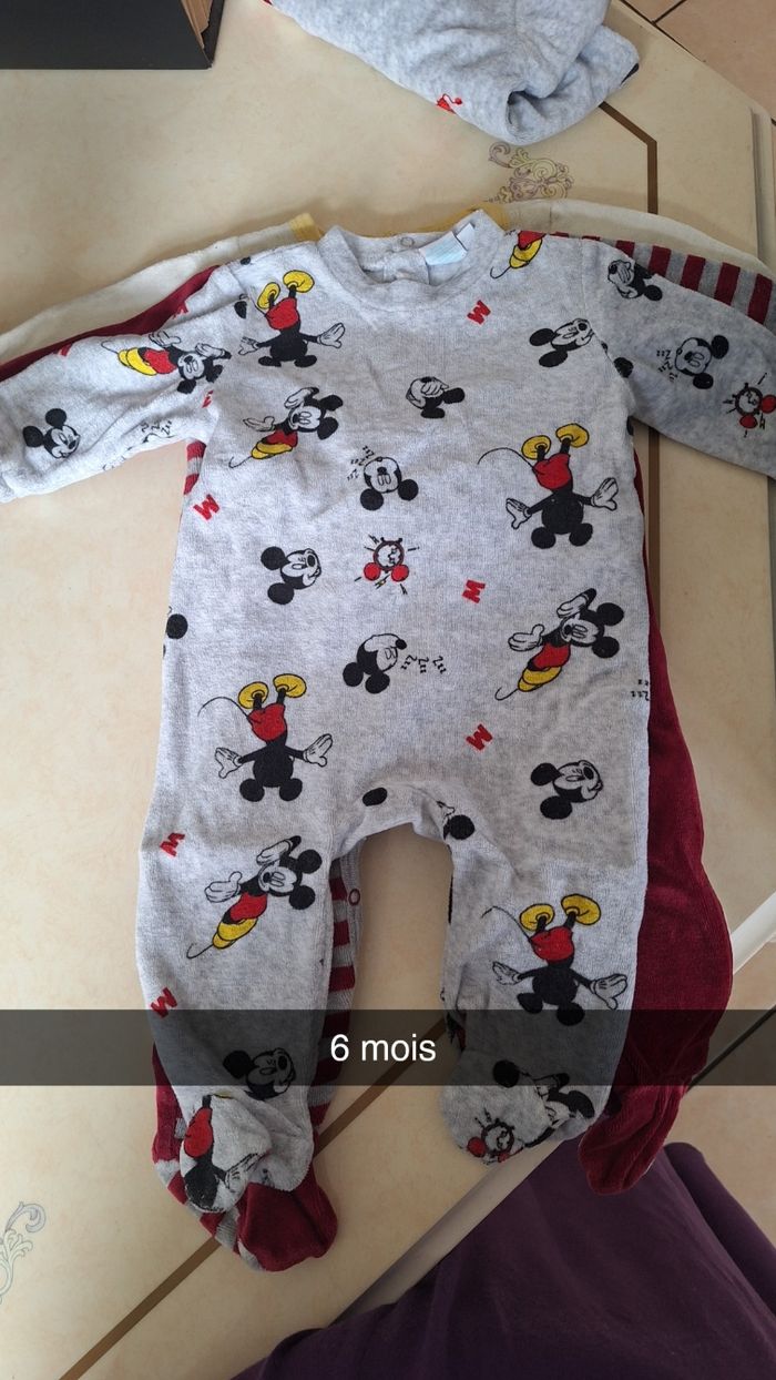 Lot pijamas disney 6 mois - photo numéro 6