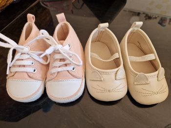 Lot chaussures 6-9 mois