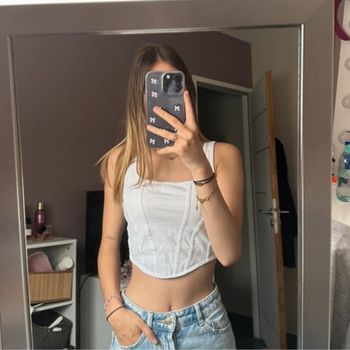 haut blanc court