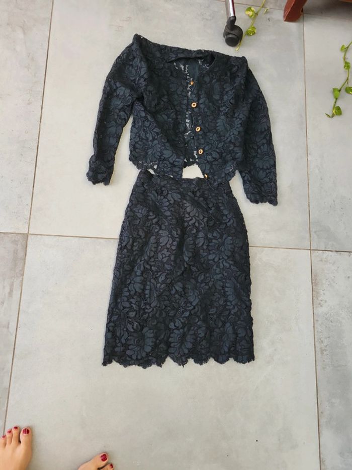 Tailleur avec jupe effet dentelle doublure taille 40 - photo numéro 2