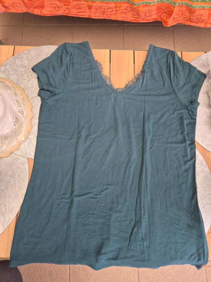 Tee-shirt