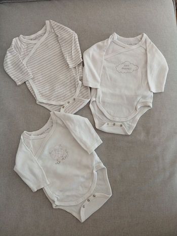 Lot 3 bodies manches longues mixte 