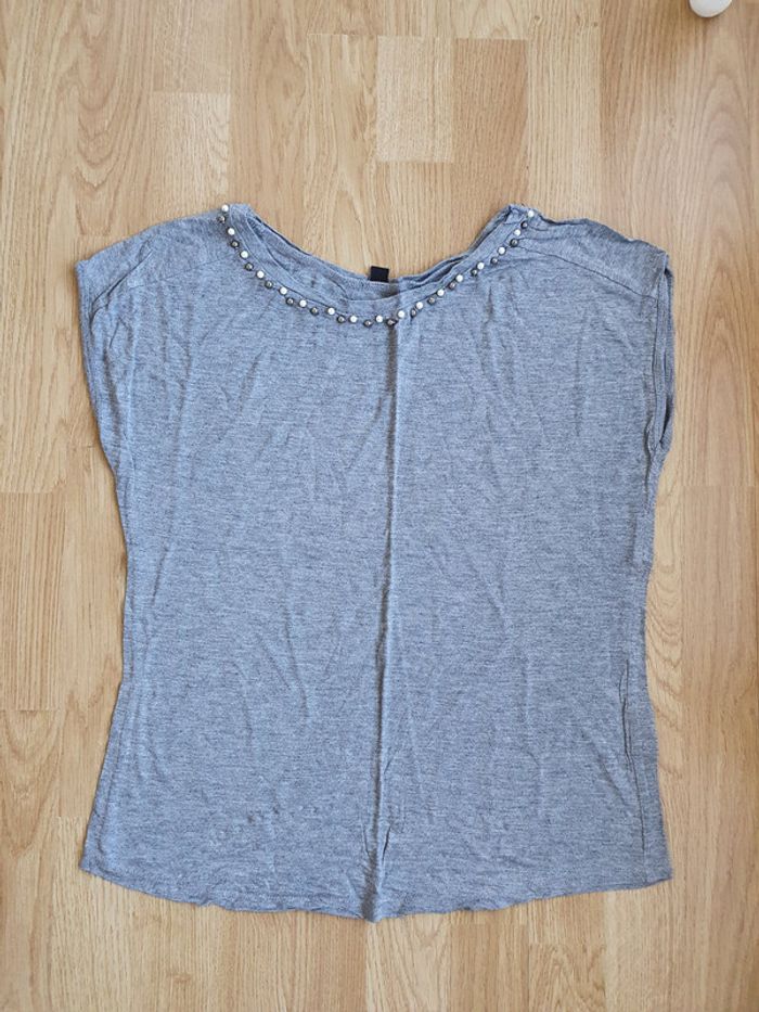 Tee shirt gris a perles Pimkie