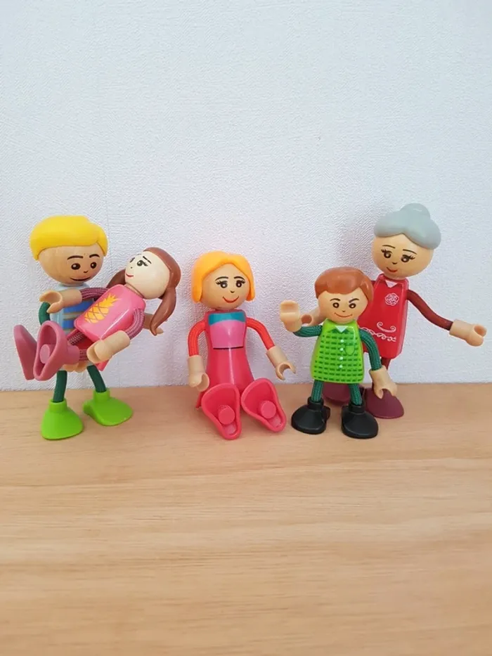 lot de figurines pour maison de poupée - photo numéro 6