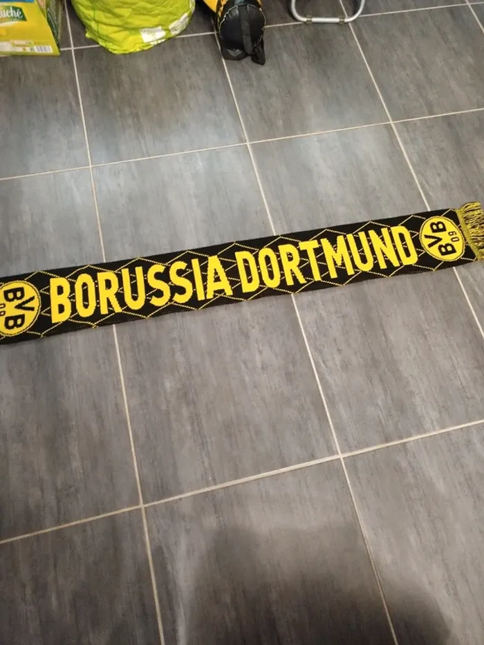 Écharpe Foot Dortmund - photo numéro 3