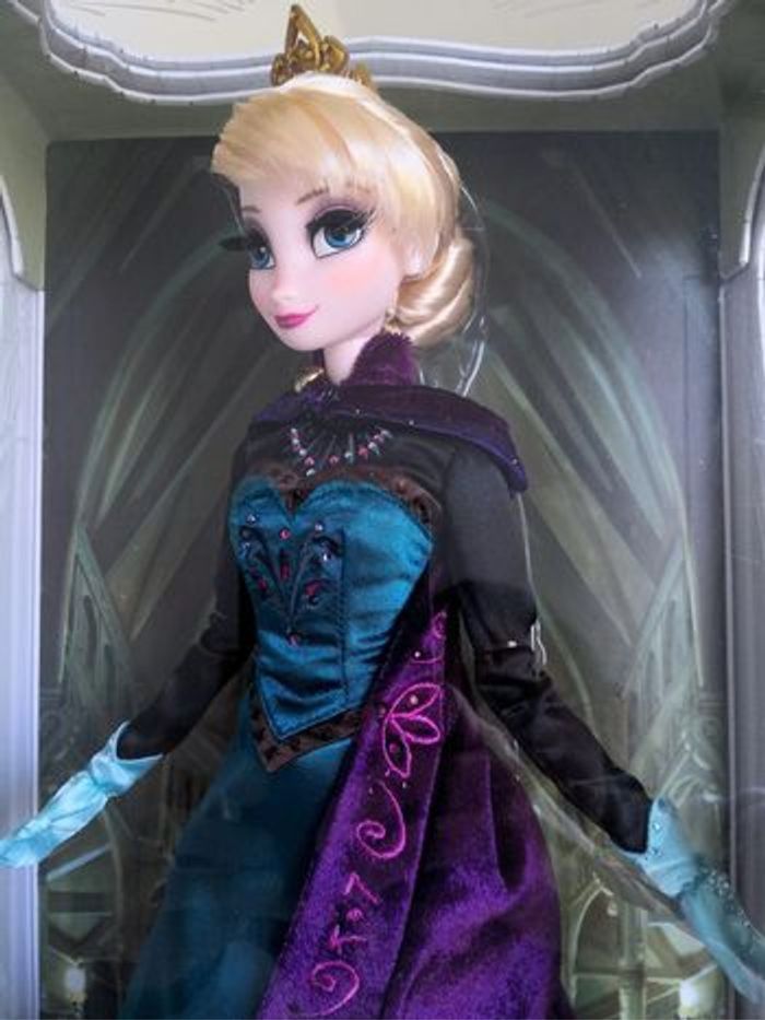 Poupée édition limitée Elsa "La Reine des neiges" Disney NEUVE - photo numéro 15