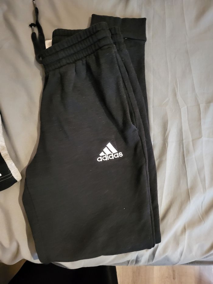 Jogging adidas