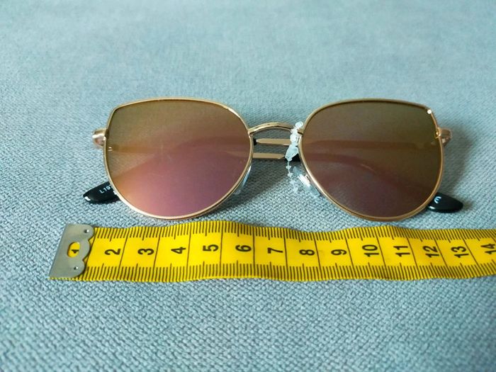 Lunettes de soleil dorées effet miroir – Neuves - photo numéro 5