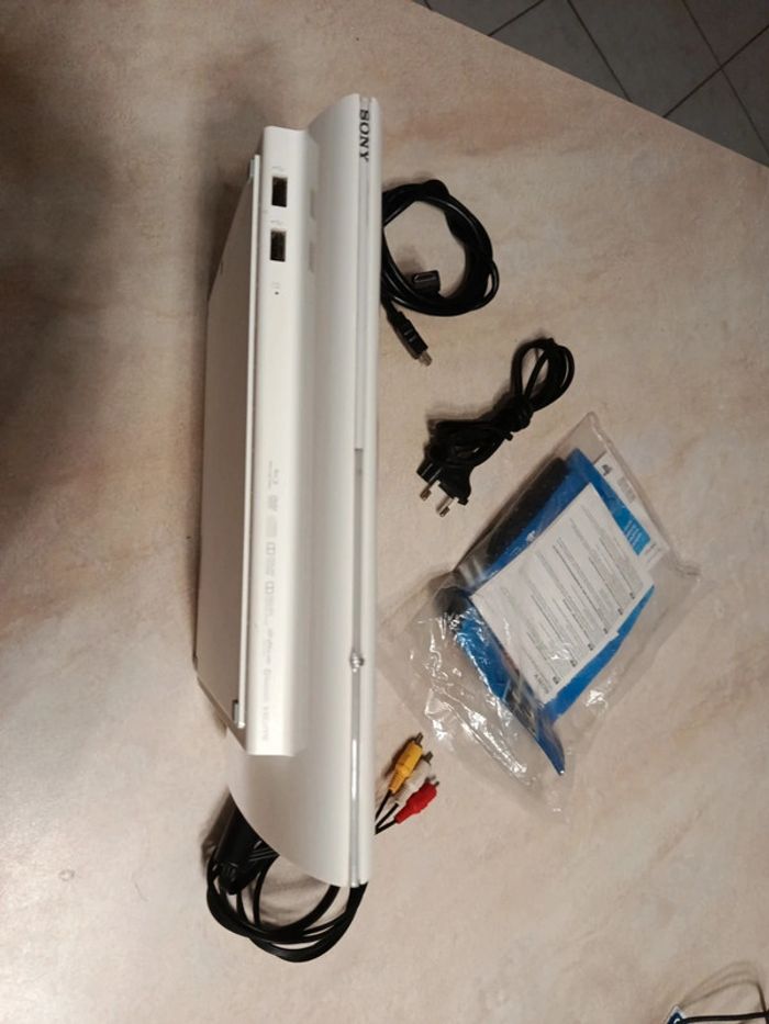 Console Playstation 3, 4204a - photo numéro 3