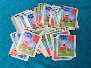 Lot de 50 pochettes Panini Peppa Pig 2015