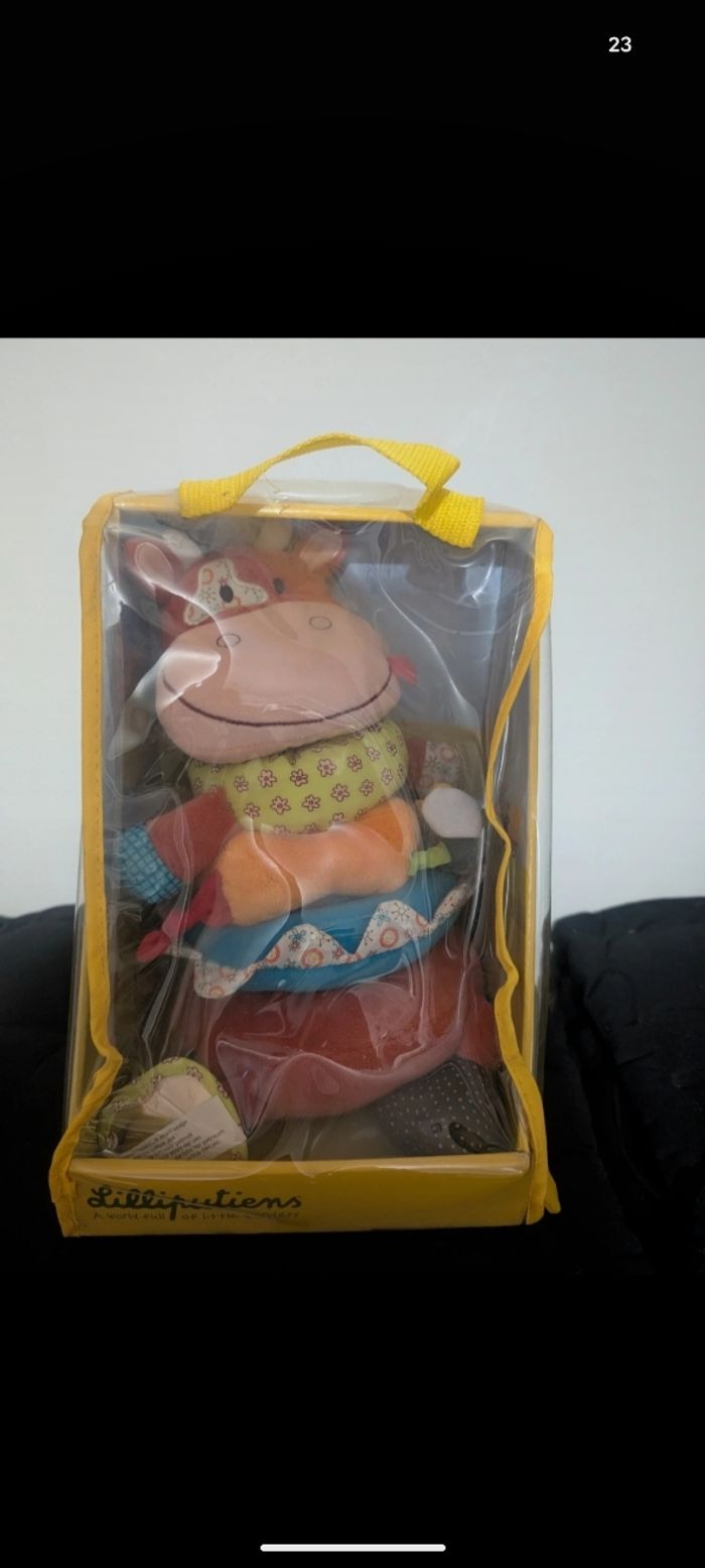 Pyramide à empiler les lilliputiens