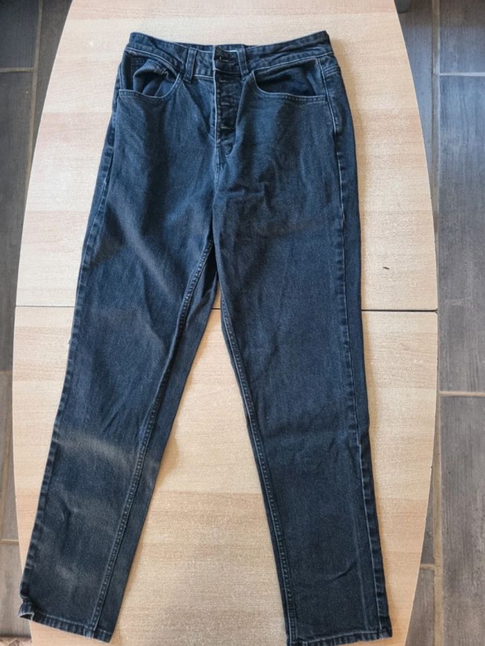 Jean femme 🚺 34 - photo numéro 2