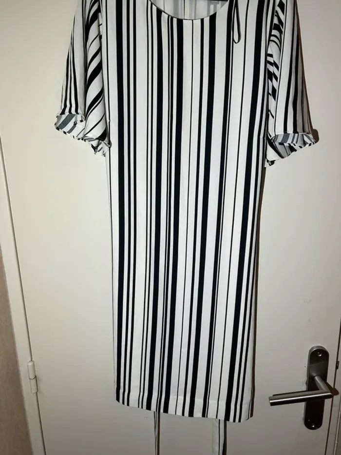 Robe h&m - photo numéro 2