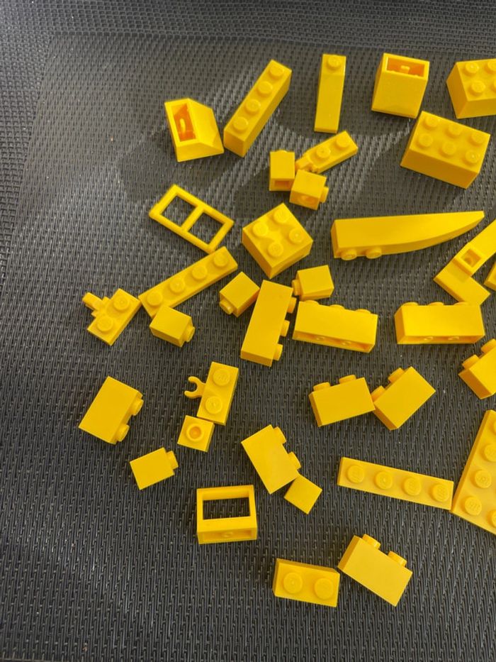 Lego lot vrac jaune officiel pièces détachées caserne star wars Harry Potter city - photo numéro 2