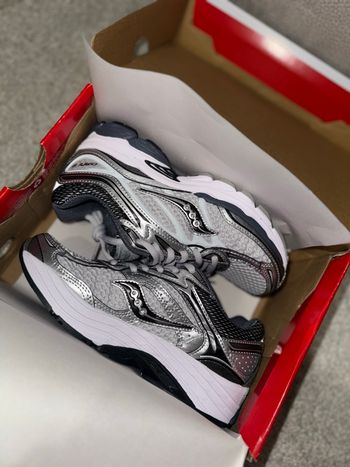 Saucony Omni 9 taille 37🔥