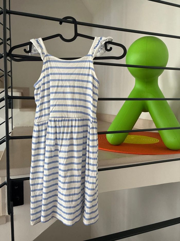 Robe légère en coton Kiabi taille 6 ans neuve