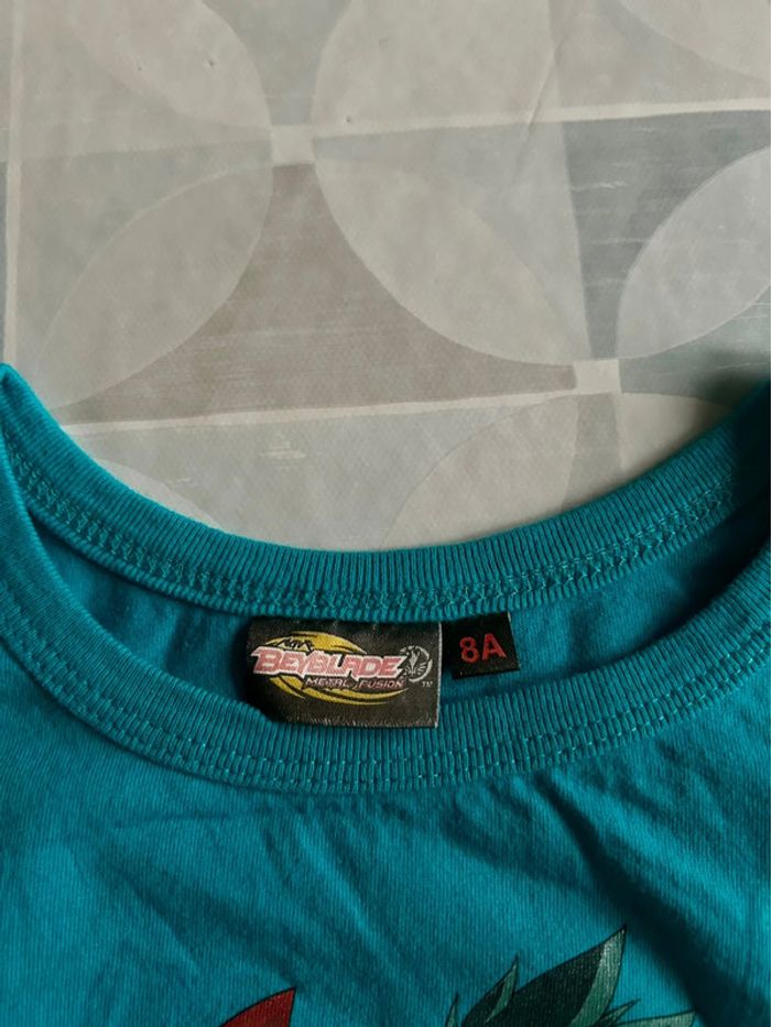 T shirt garçon - 8 ans - Beyblade - en très bon état - photo numéro 4