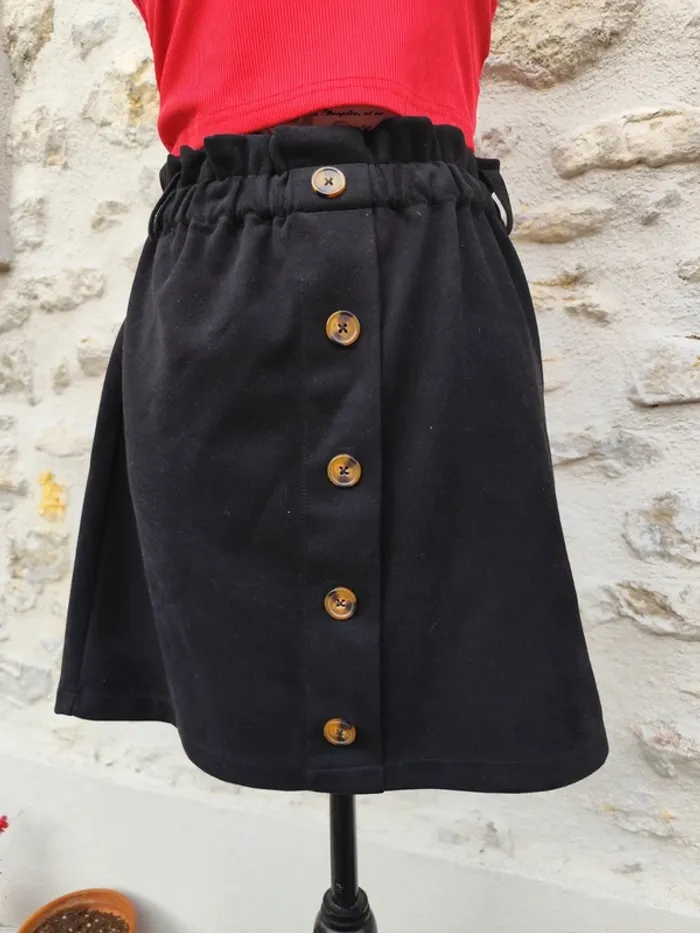 Jupe velours daim noir taille 38 très bon état