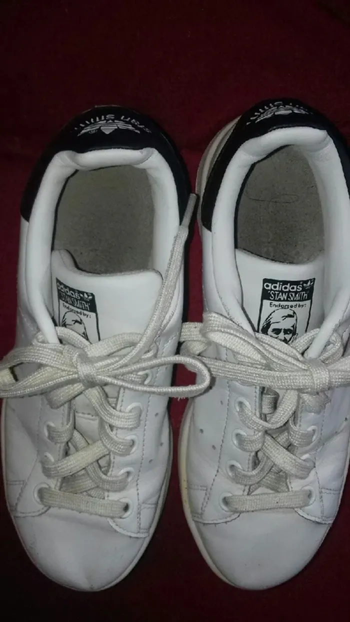 Basket stan Smith femme bleu marine pointure 37 1/3