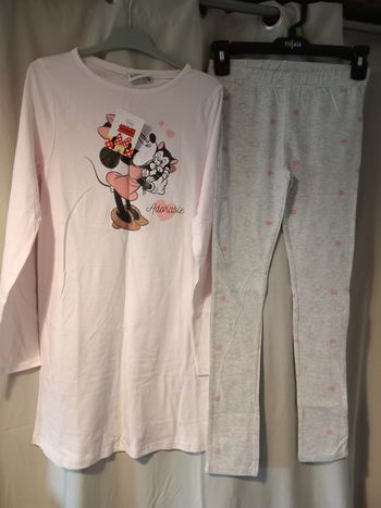 Pyjama Minnie taille 10ans neuf Vertbaudet