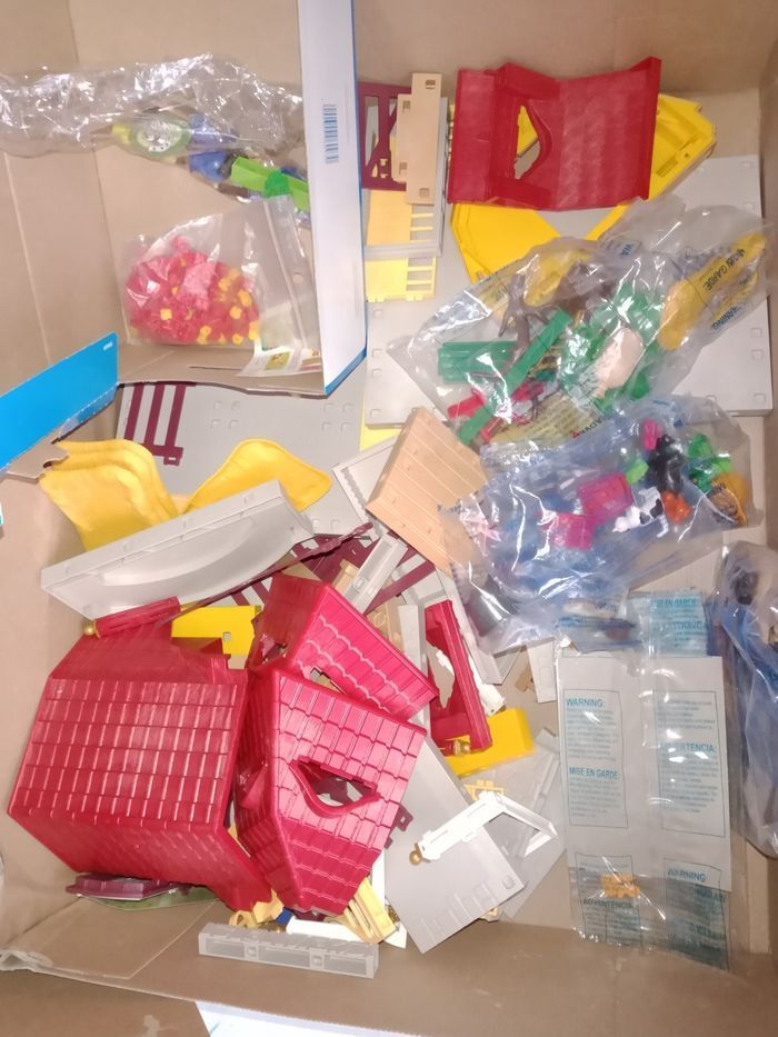 Playmobil 5221 Haras avec Chevaux et Enclos - photo numéro 4