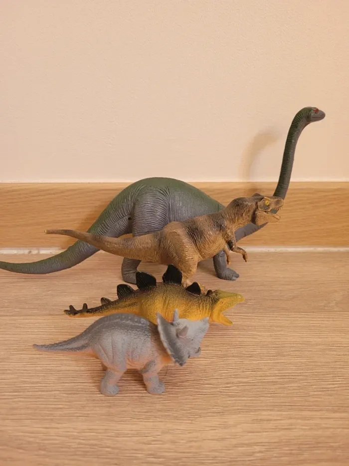 Lot de figurines disnosaure - photo numéro 3