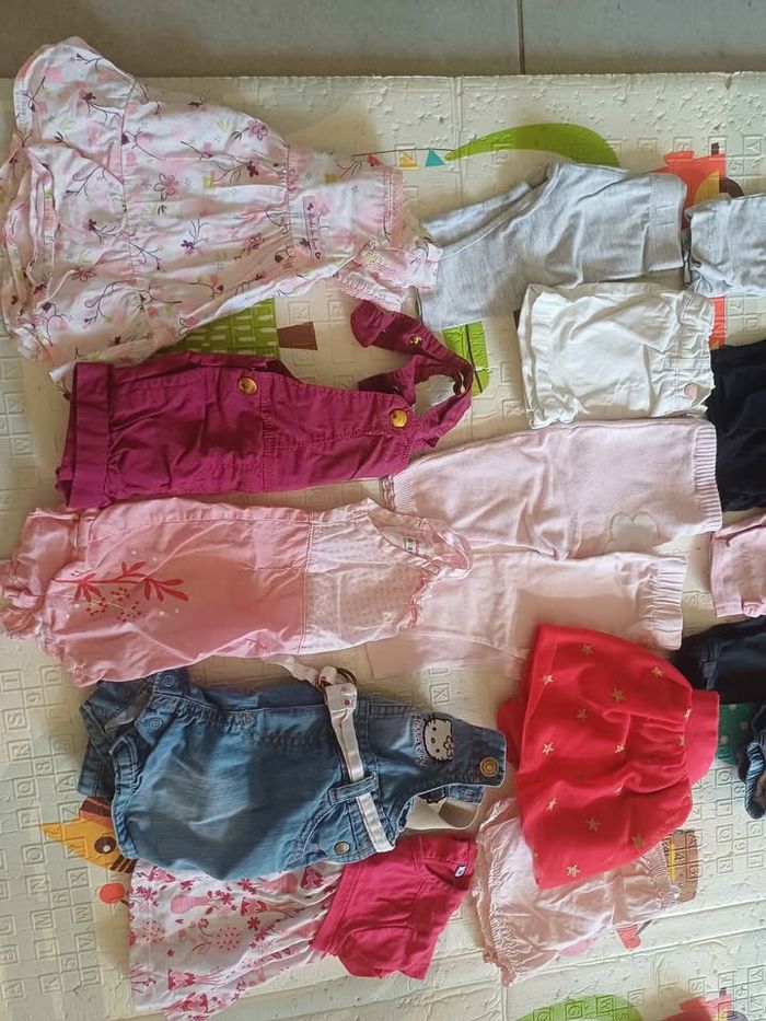 Vêtements 3 mois (t-shirt, pantalon, bodys, pyjamas et autres) - photo numéro 4