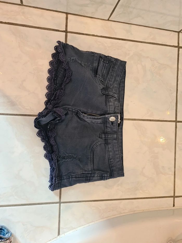 Lot de 2 shorts  taille 36 marque Jennifer - photo numéro 4