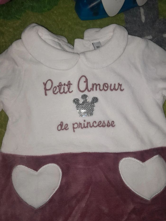 Pyjama 9 mois fille 👧 - photo numéro 2