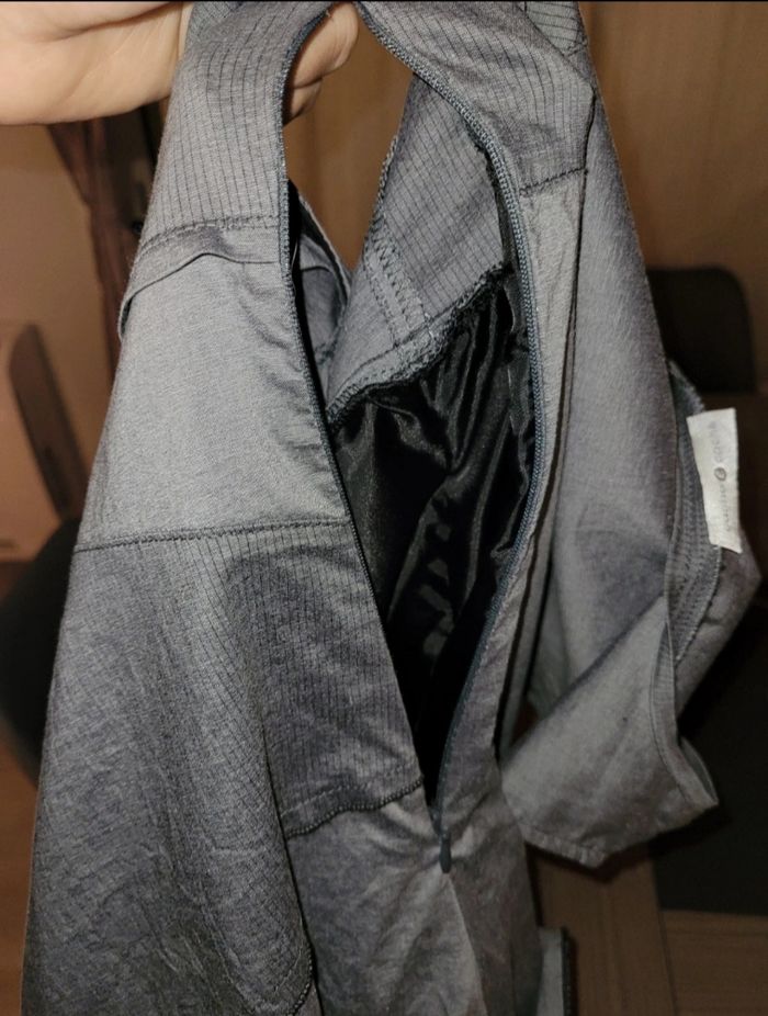 Robe grise dentelle noire - photo numéro 6