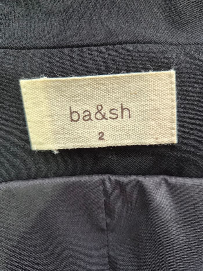 Veste tailleur noire ceinturée – ba&sh – Modèle Vespa – T2 – Très bon état - photo numéro 5