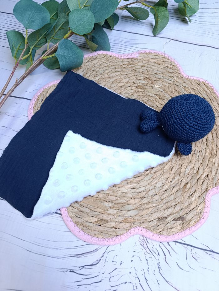 Doudou baleine personnalisé - photo numéro 3