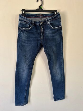 👖 Jeans homme effet déchiré - Taille 40 -w31- brut - très bon état- Léo gutti