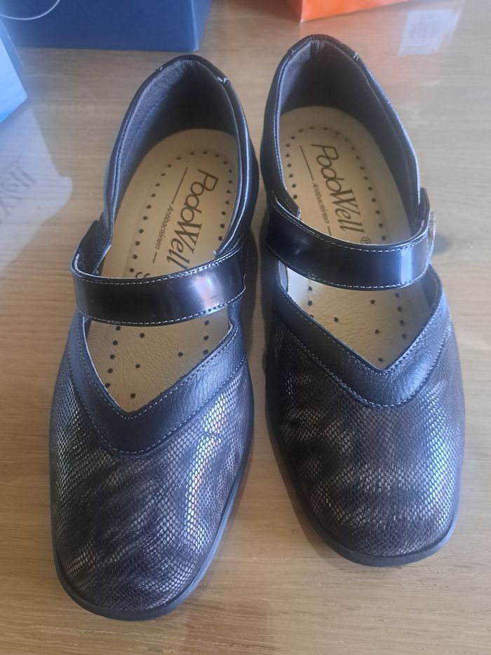 Chaussures podowell neuves P.39 - photo numéro 3