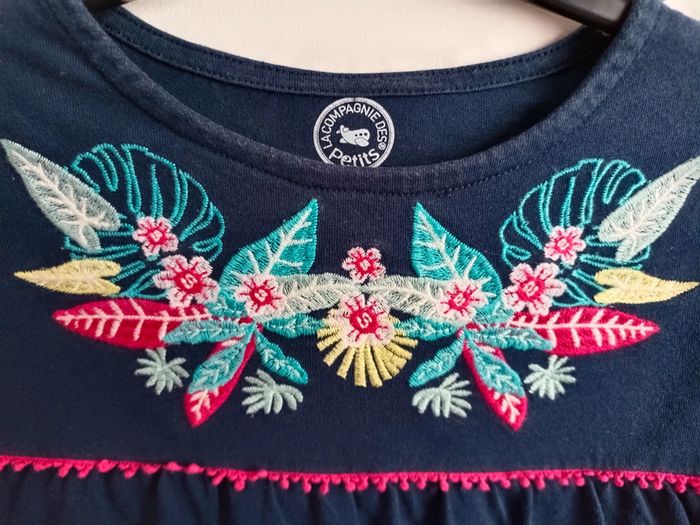 Haut manches longues LCDP fille bleu marine fleuri en 5 ans - photo numéro 3