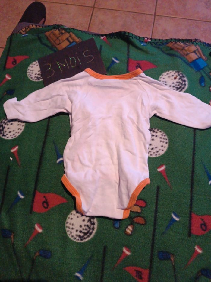 Body garçon 3 MOIS - photo numéro 2