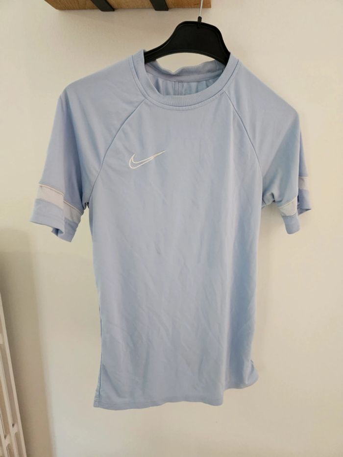 Lot T-shirt de sport nike et lycra kipsta