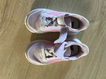 Baskets adidas - rose/violette - pointure 23