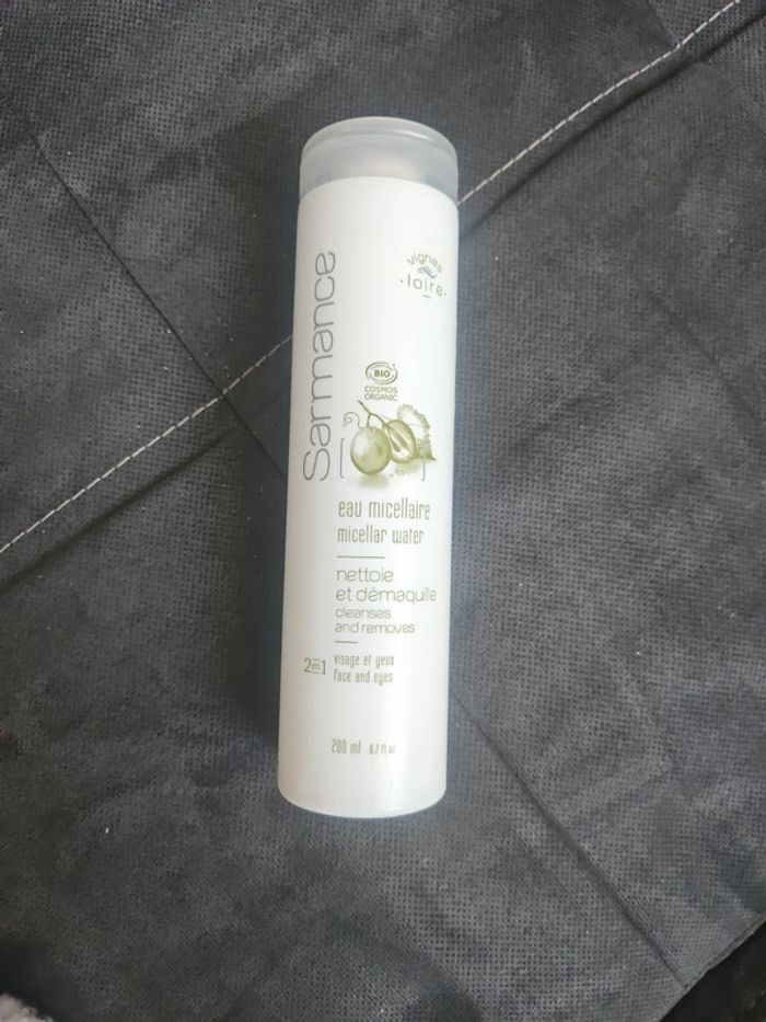 Eau micellaire sarmance