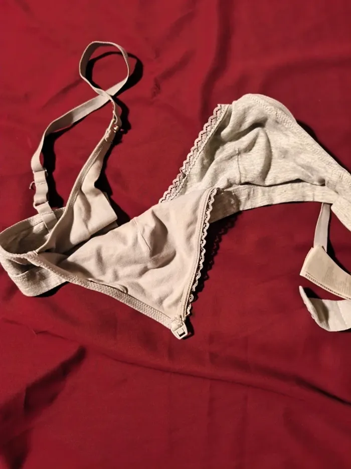 Brassière allaitement taille 38 - photo numéro 2