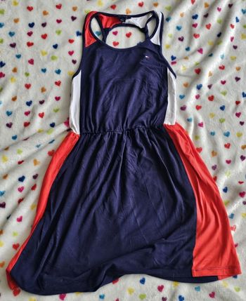 Robe tommy hilfiger  7 ans