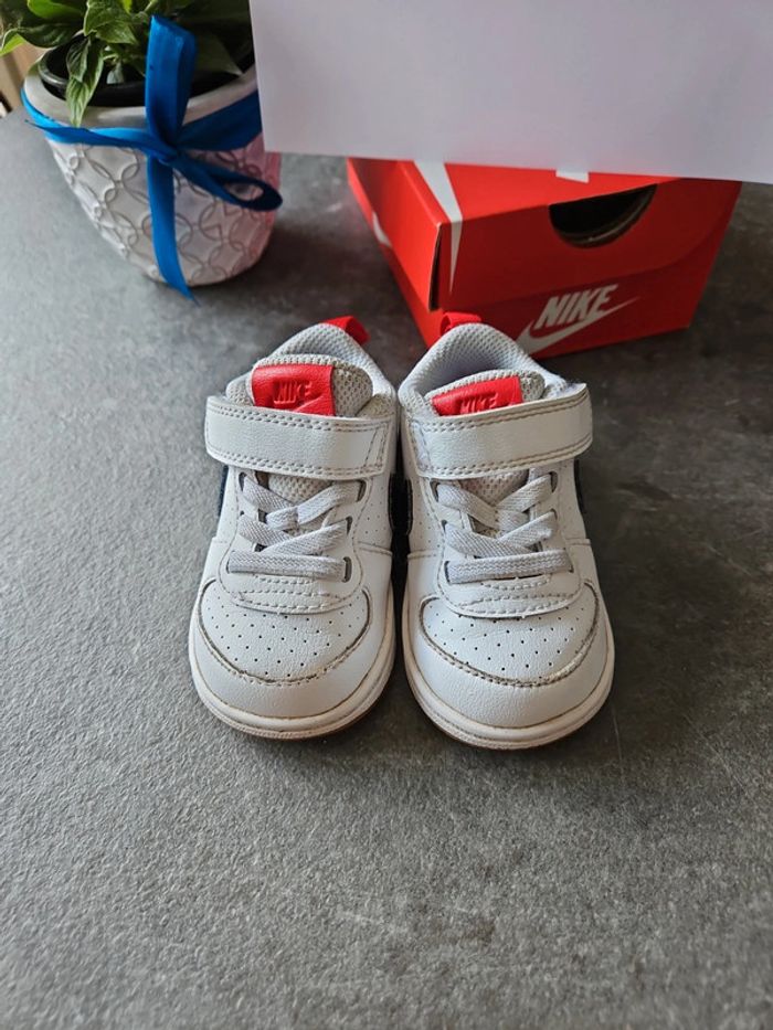Nike Taille 19.5 - photo numéro 7